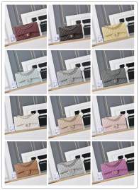 Picture of Chanel Handbags _SKUfw240125915fw